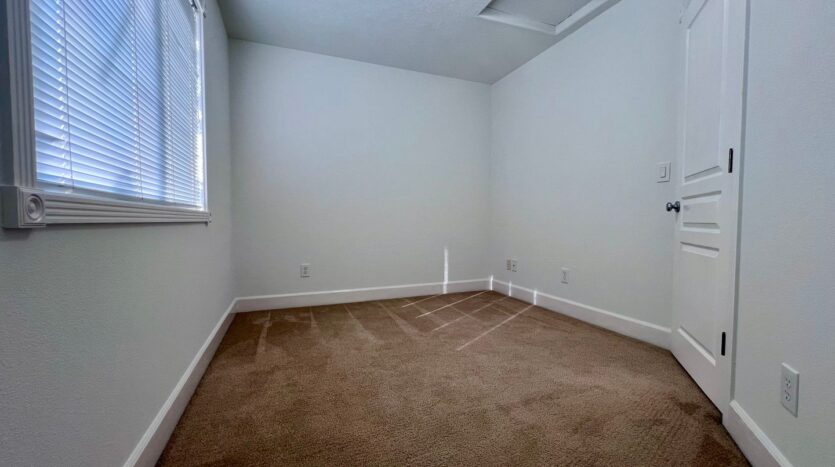 16739 NE Halsey St. - Portland - Oregon - 3 bed, 2.5 bath rental property