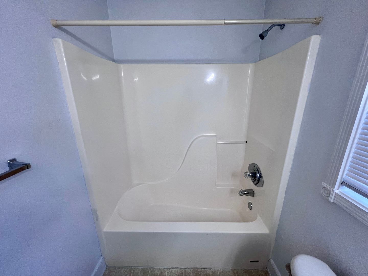 16739 NE Halsey St. - Portland - Oregon - 3 bed, 2.5 bath rental property