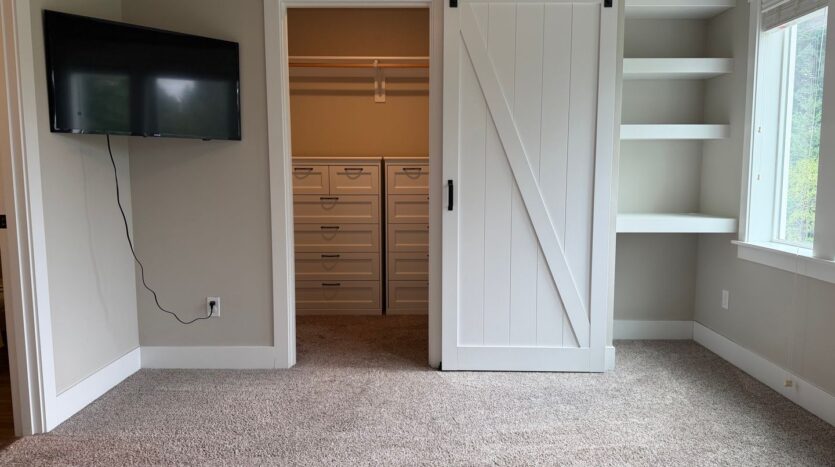 16825 Chula Vista Ave. - Sandy - Oregon - 3 bed, 3 bath rental property