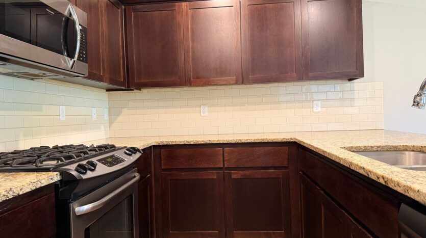 16825 Chula Vista Ave. - Sandy - Oregon - 3 bed, 3 bath rental property