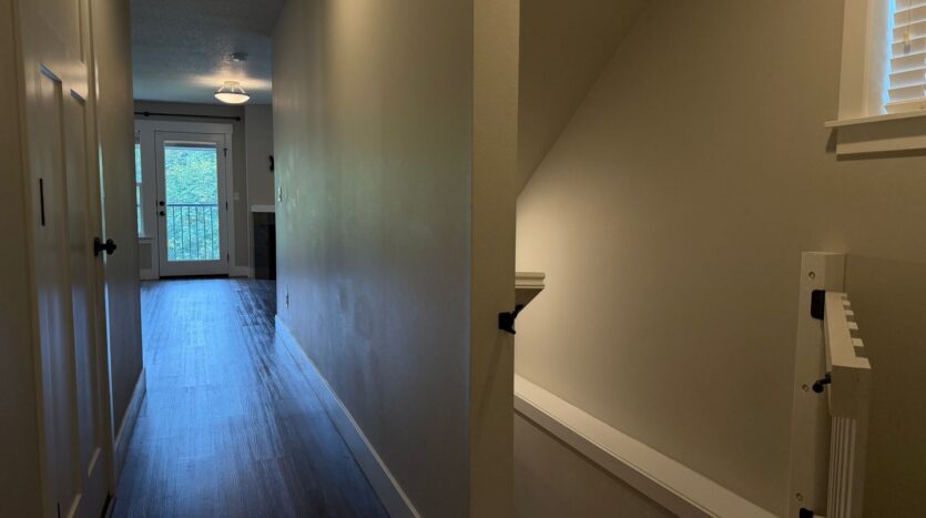 16825 Chula Vista Ave. - Sandy - Oregon - 3 bed, 3 bath rental property