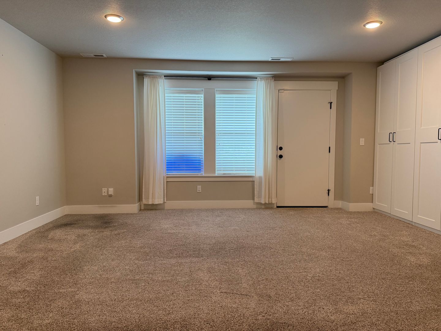 16825 Chula Vista Ave. - Sandy - Oregon - 3 bed, 3 bath rental property