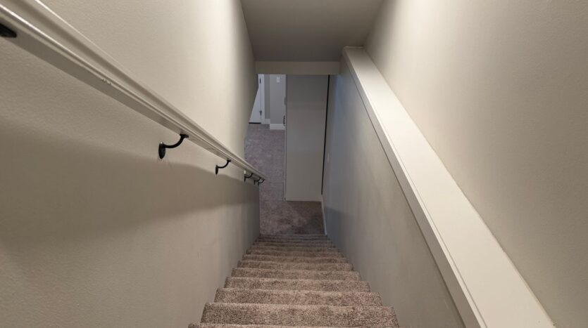16825 Chula Vista Ave. - Sandy - Oregon - 3 bed, 3 bath rental property