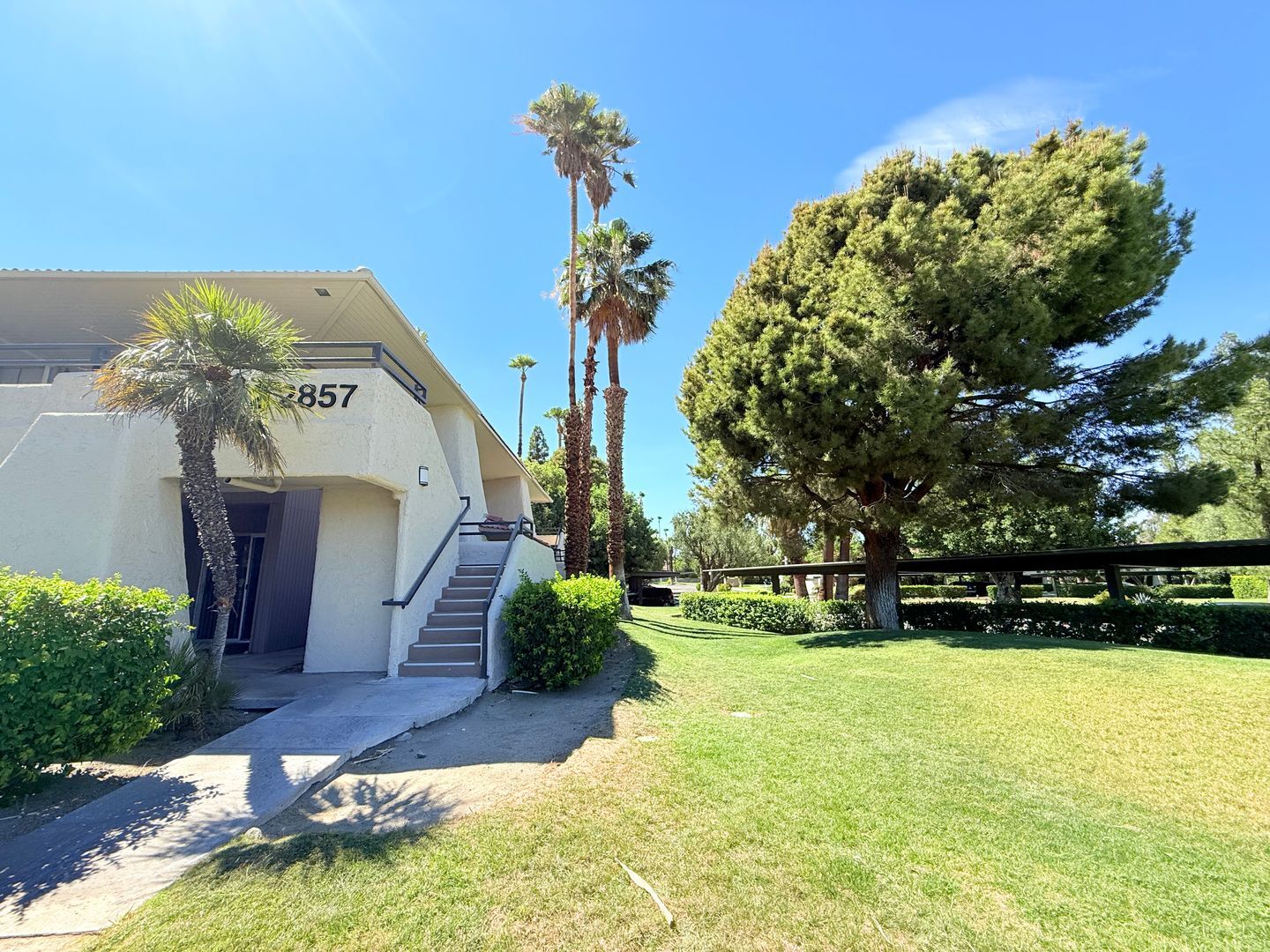 2857 N. Los Felices Rd Unit #116 - Palm Springs - California - 1 bed, 1 bath rental property