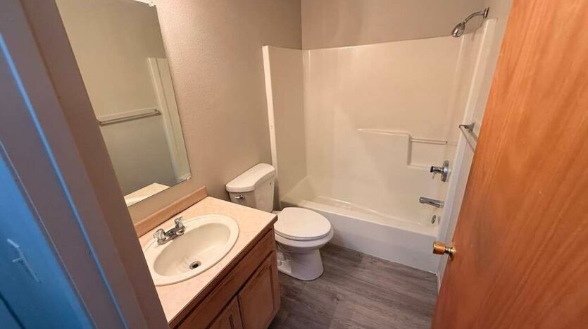2950 NE Nikki Court Unit D - Bend - Oregon - 3 bed, 2.5 bath rental property