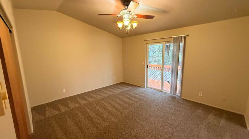2950 NE Nikki Court Unit D - Bend - Oregon - 3 bed, 2.5 bath rental property