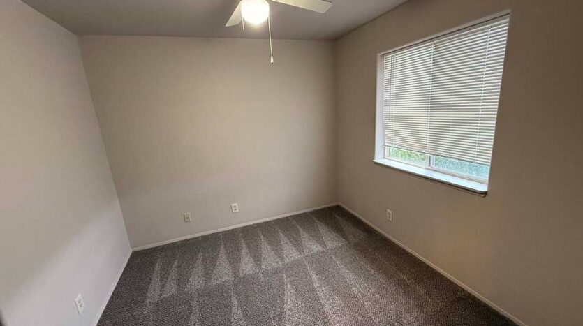 2950 NE Nikki Court Unit D - Bend - Oregon - 3 bed, 2.5 bath rental property