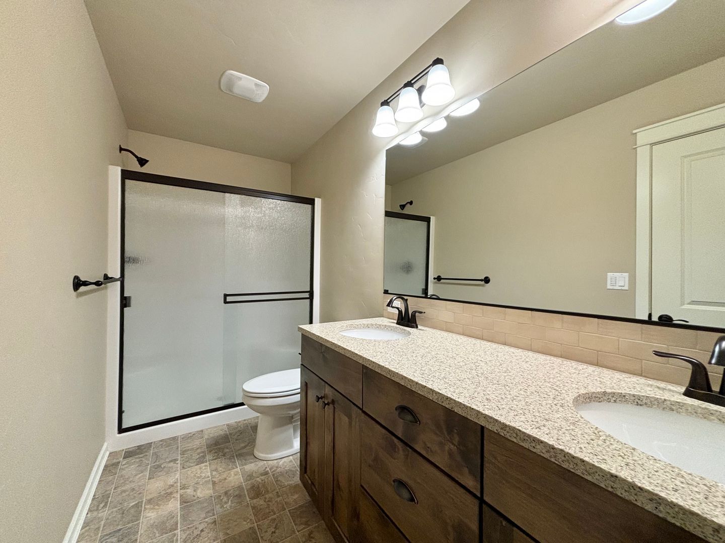 2965 SW Yew Park lane - Redmond - Oregon - 3 bed, 2 bath rental property