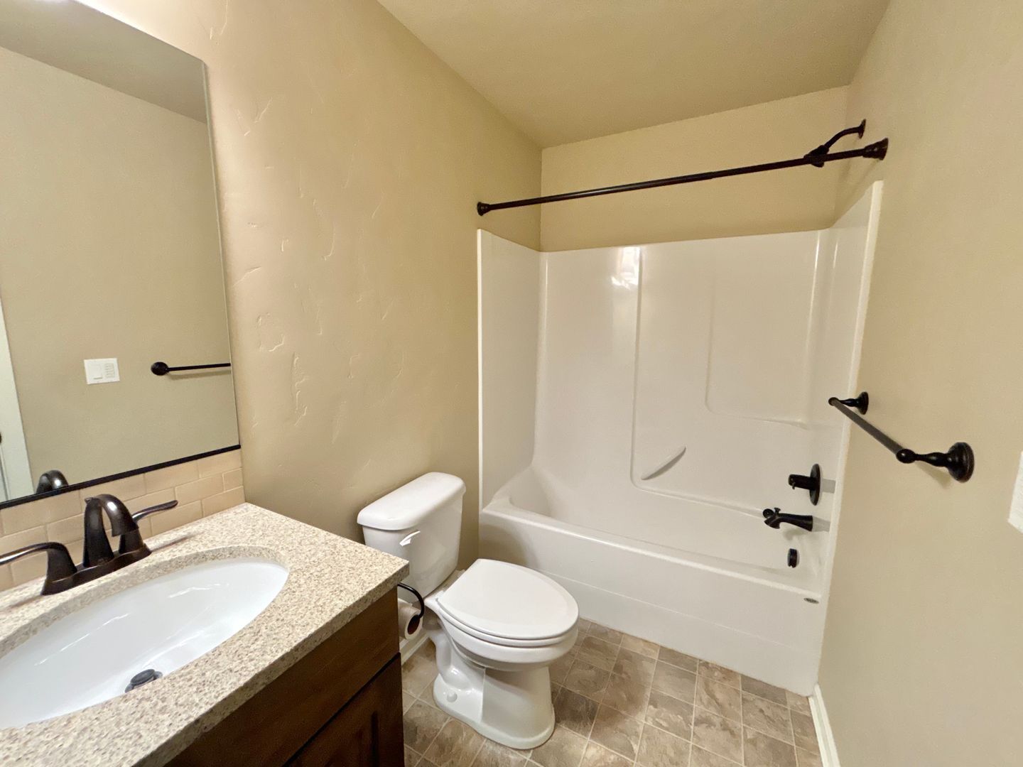 2965 SW Yew Park lane - Redmond - Oregon - 3 bed, 2 bath rental property