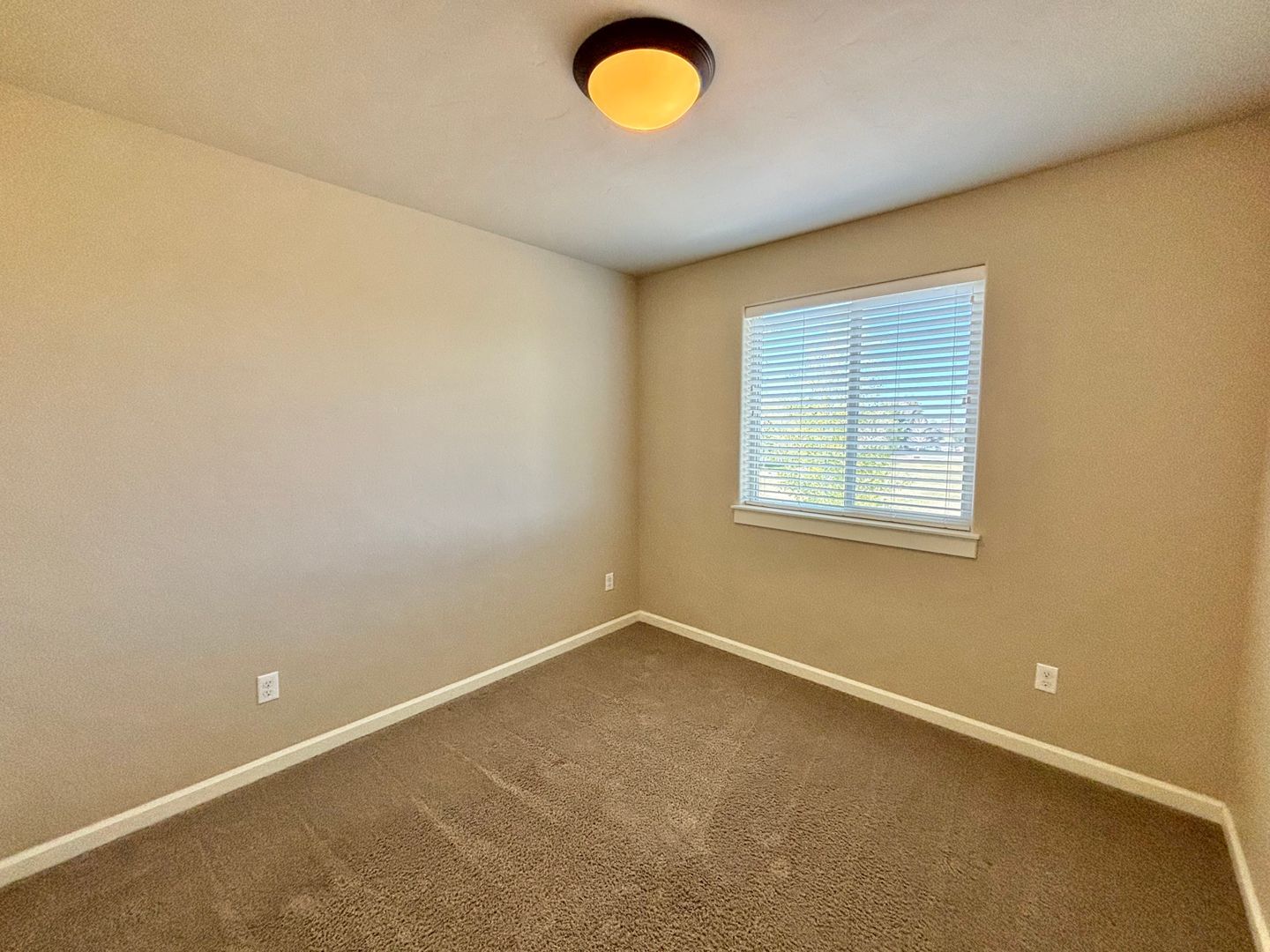 2965 SW Yew Park lane - Redmond - Oregon - 3 bed, 2 bath rental property