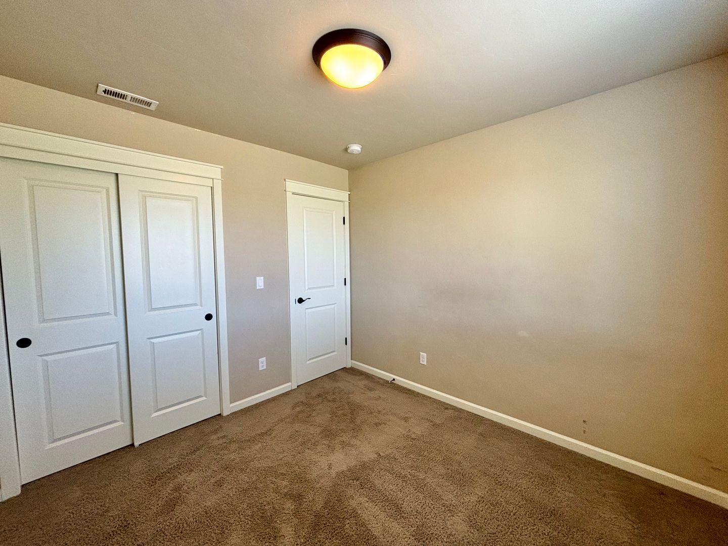 2965 SW Yew Park lane - Redmond - Oregon - 3 bed, 2 bath rental property