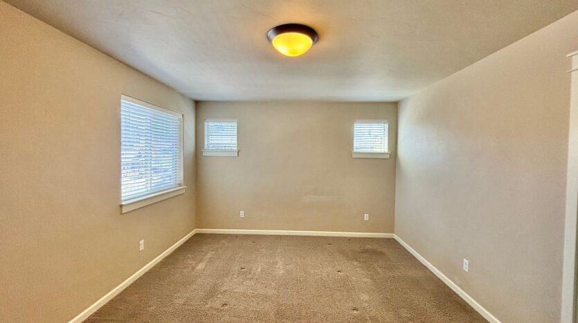 2965 SW Yew Park lane - Redmond - Oregon - 3 bed, 2 bath rental property