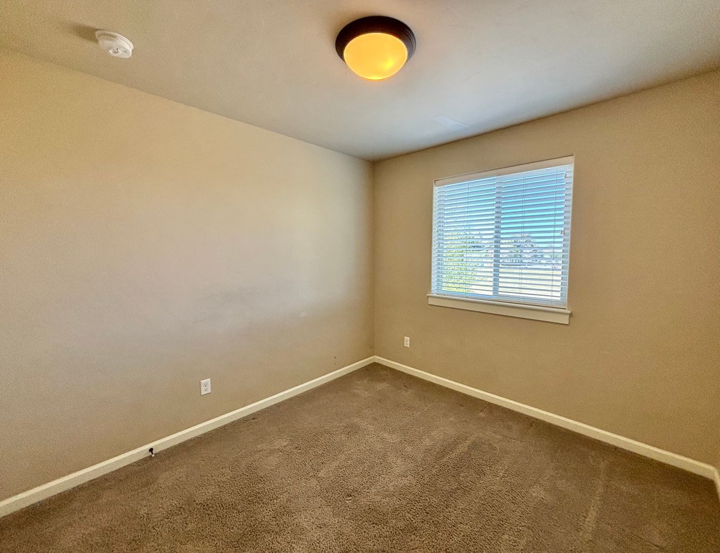 2965 SW Yew Park lane - Redmond - Oregon - 3 bed, 2 bath rental property
