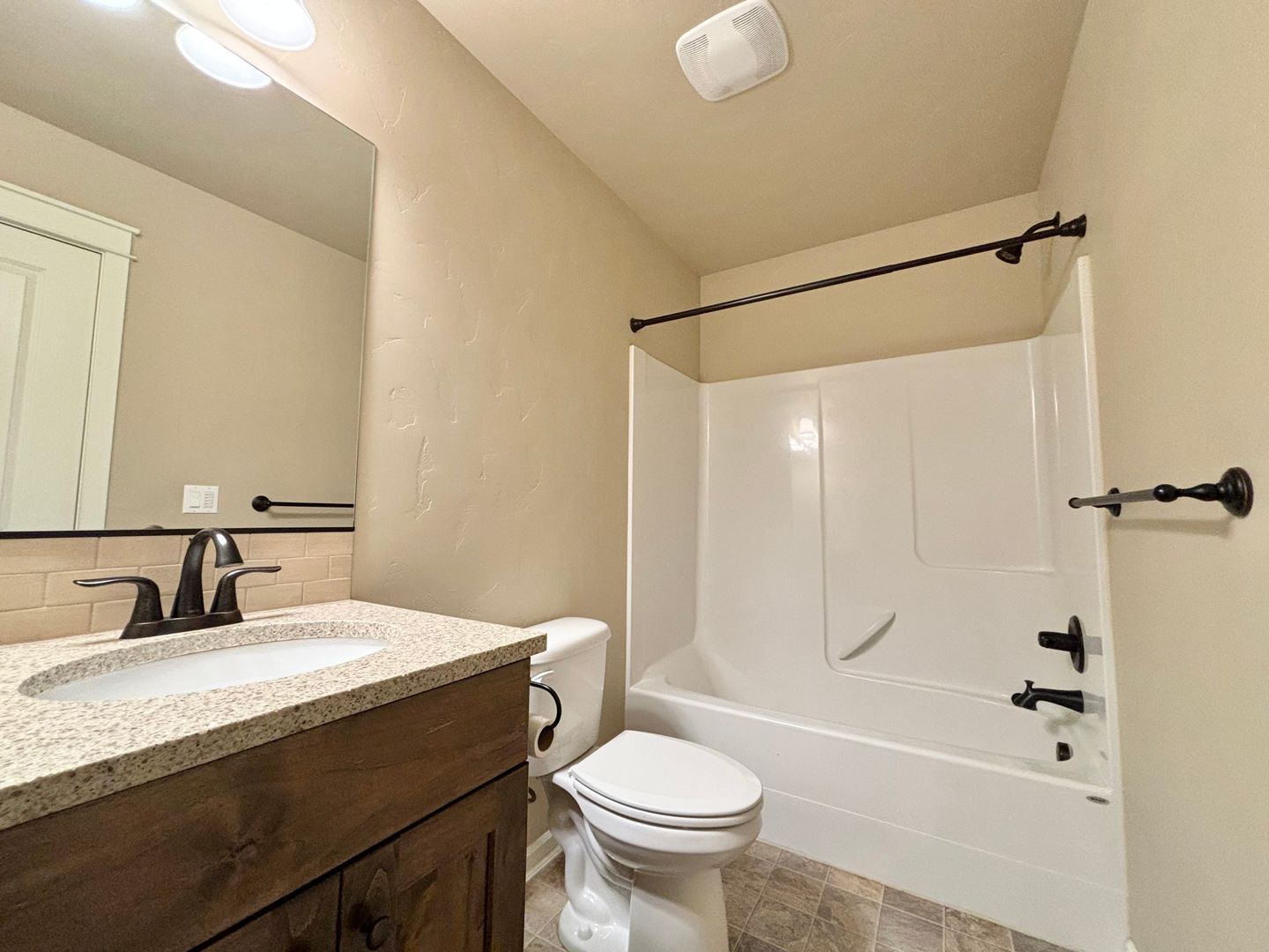 2965 SW Yew Park lane - Redmond - Oregon - 3 bed, 2 bath rental property