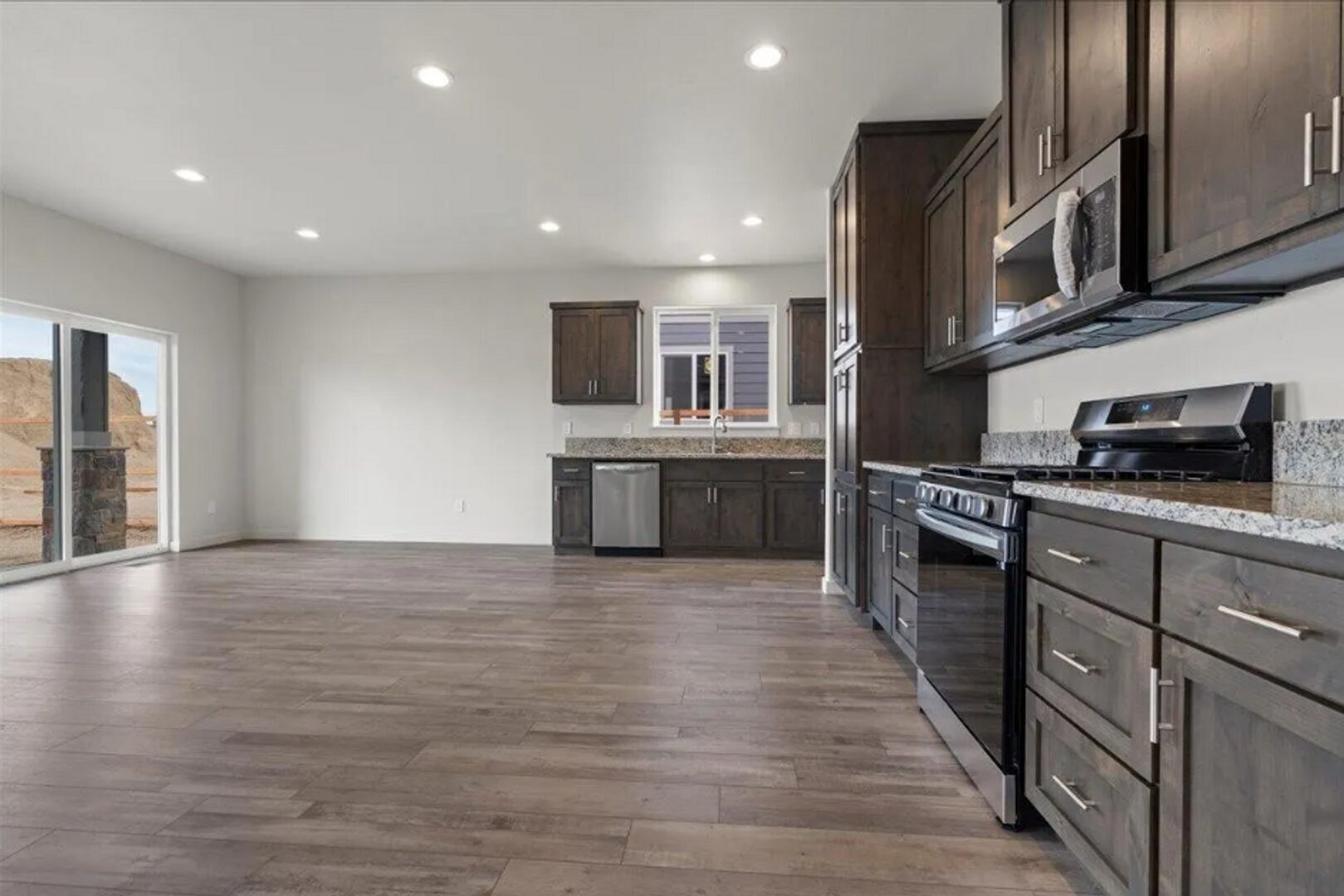 3257 NW Cedar Ave - Redmond - Oregon - 3 bed, 3 bath rental property