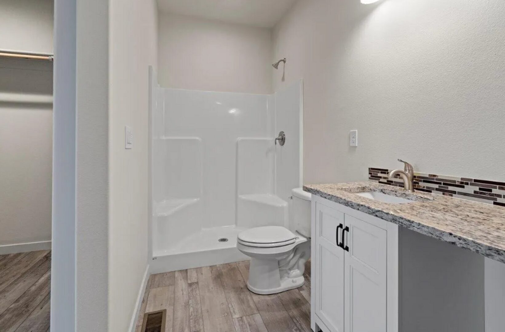 3257 NW Cedar Ave - Redmond - Oregon - 3 bed, 3 bath rental property