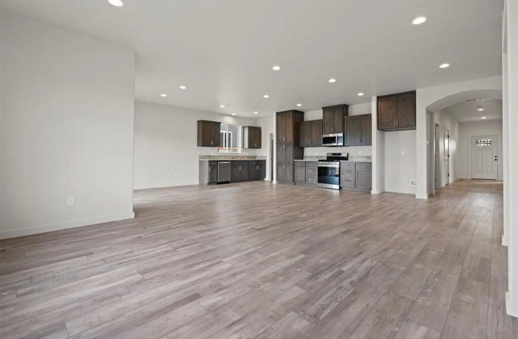 3257 NW Cedar Ave - Redmond - Oregon - 3 bed, 3 bath rental property