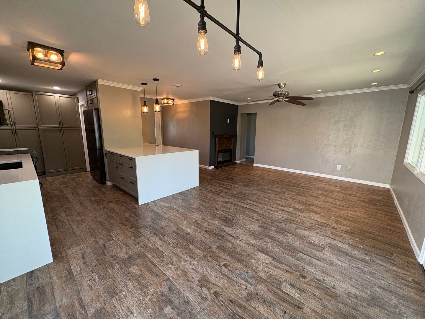 4945 Mt Alifan Dr - San Diego - California - 3 bed, 1.5 bath rental property
