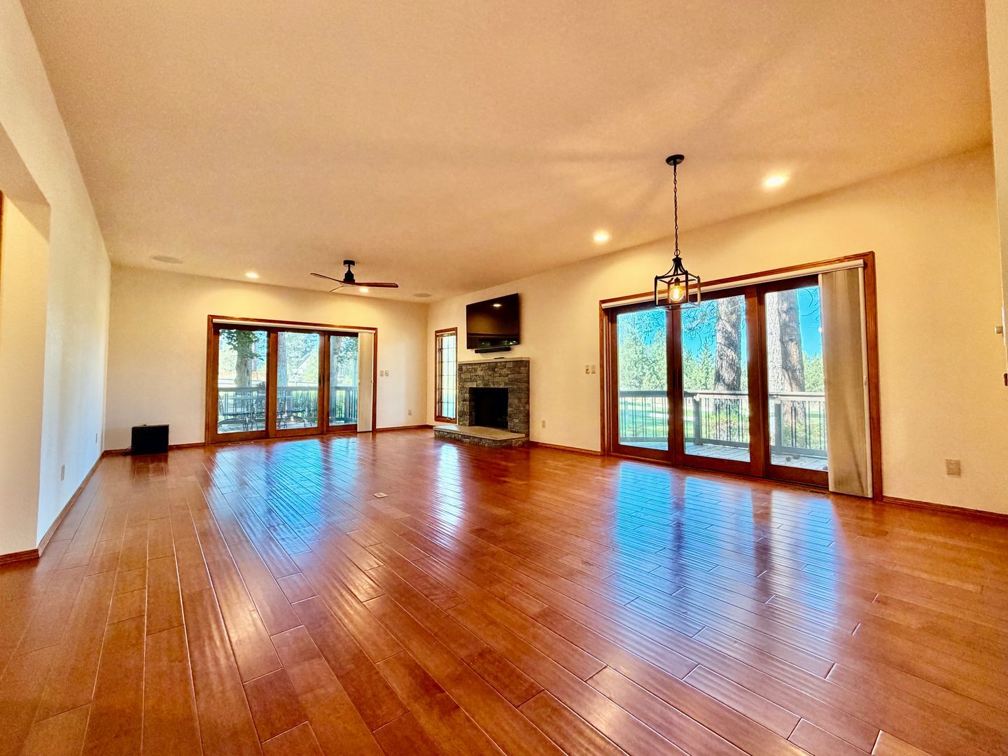 60785 Willow Creek Loop - Bend - Oregon - 2 bed, 2 bath rental property