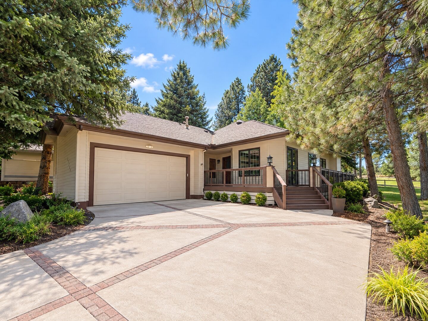 60785 Willow Creek Loop - Bend - Oregon - 2 bed, 2 bath rental property