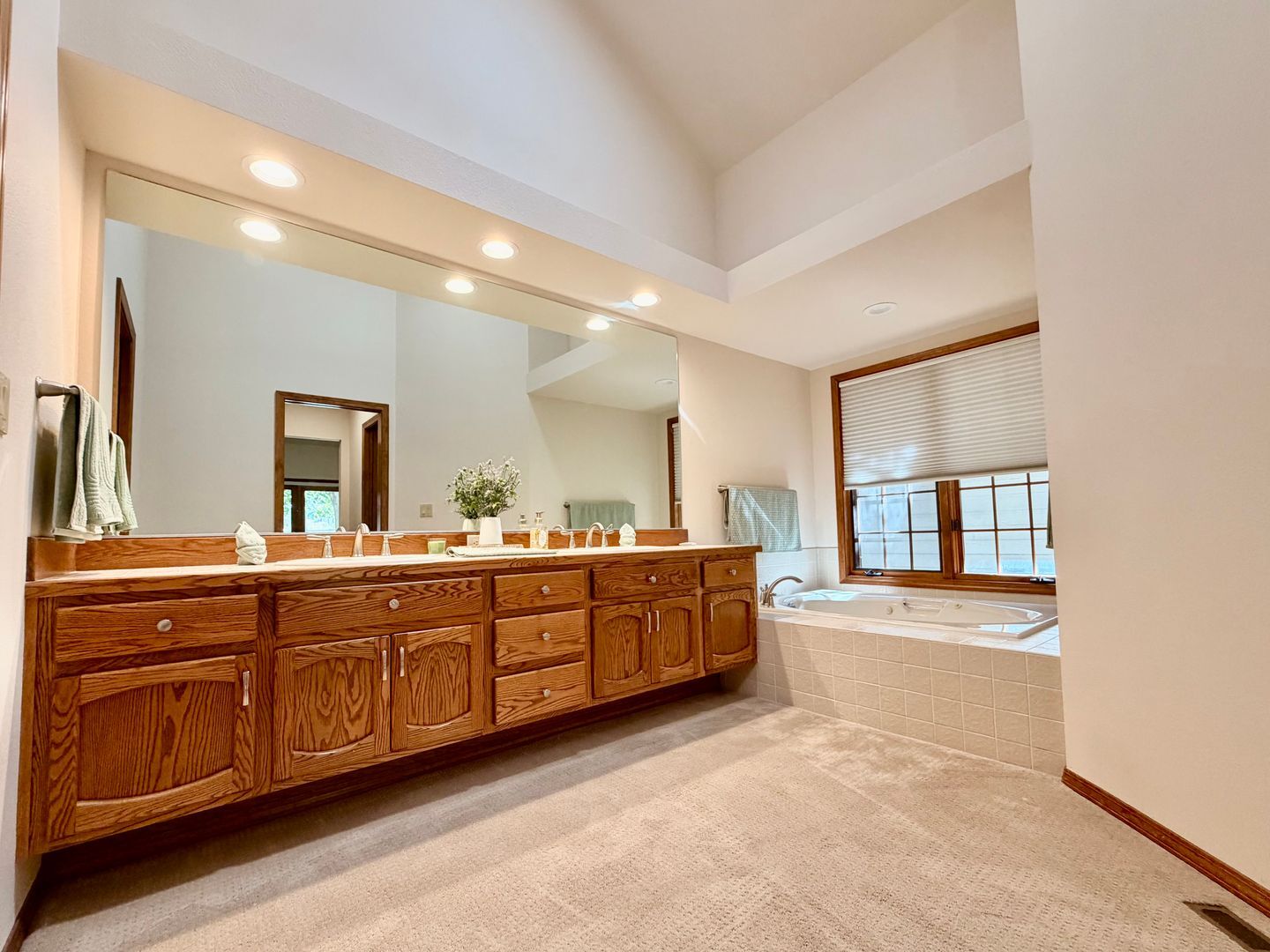 60785 Willow Creek Loop - Bend - Oregon - 2 bed, 2 bath rental property