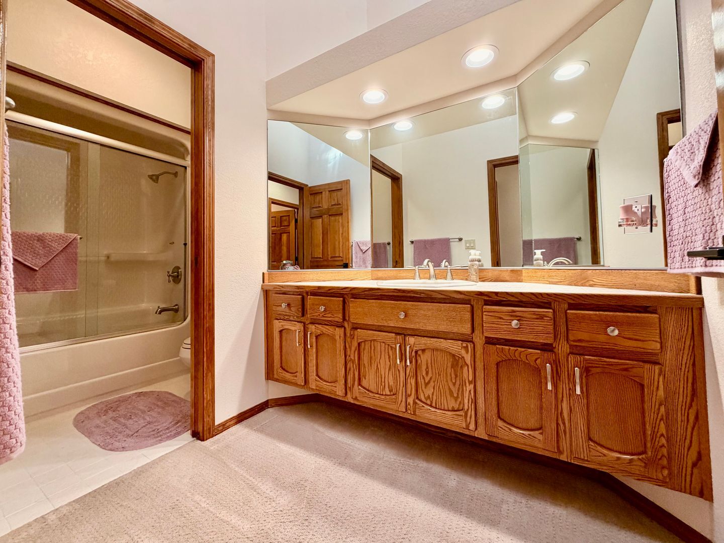 60785 Willow Creek Loop - Bend - Oregon - 2 bed, 2 bath rental property