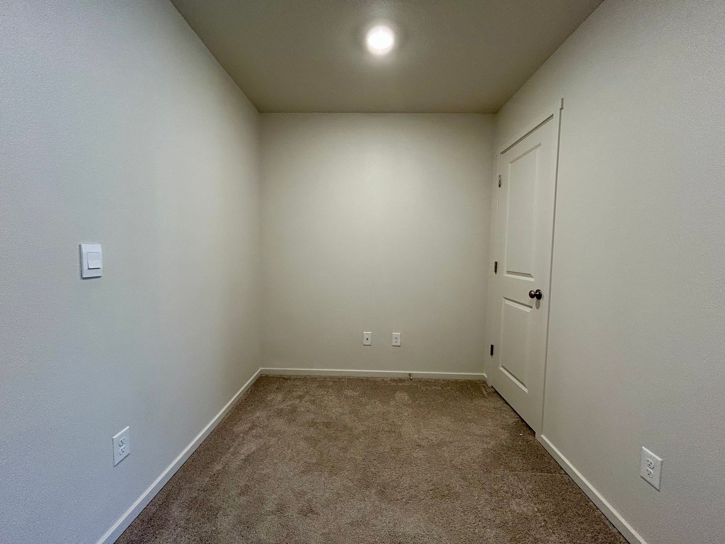 611 NE 72nd St - Vancouver - Washington - 3 bed, 2.5 bath rental property