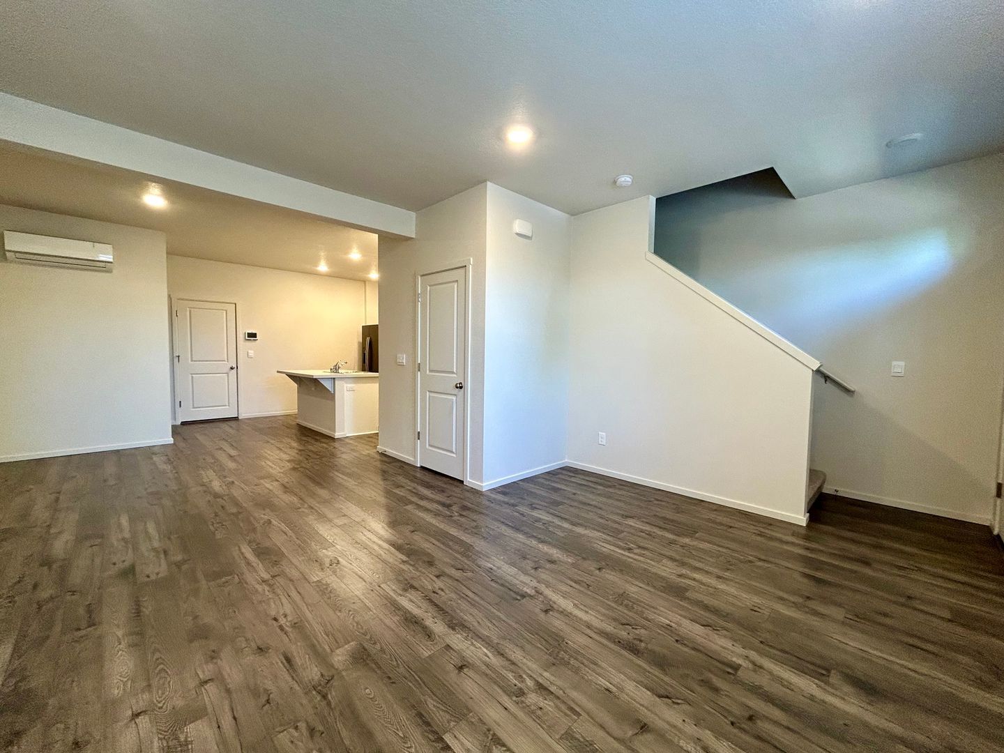 611 NE 72nd St - Vancouver - Washington - 3 bed, 2.5 bath rental property