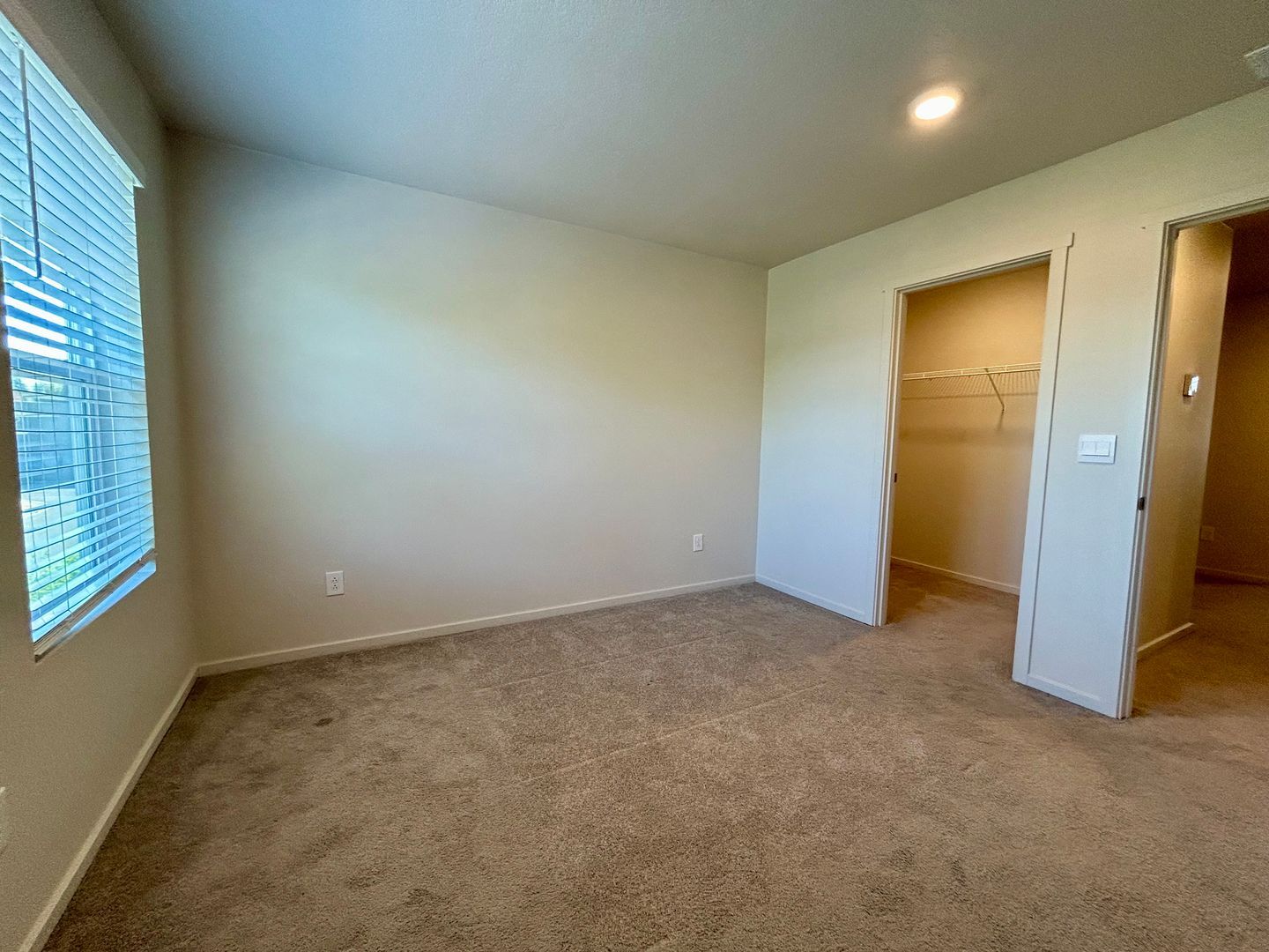 611 NE 72nd St - Vancouver - Washington - 3 bed, 2.5 bath rental property