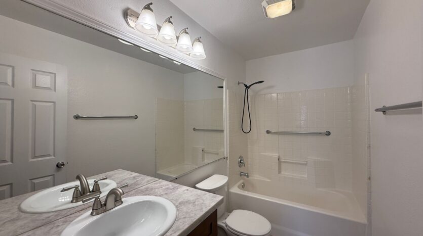 6124 Malaga Ct. - Palmdale - California - 4 bed, 2 bath rental property