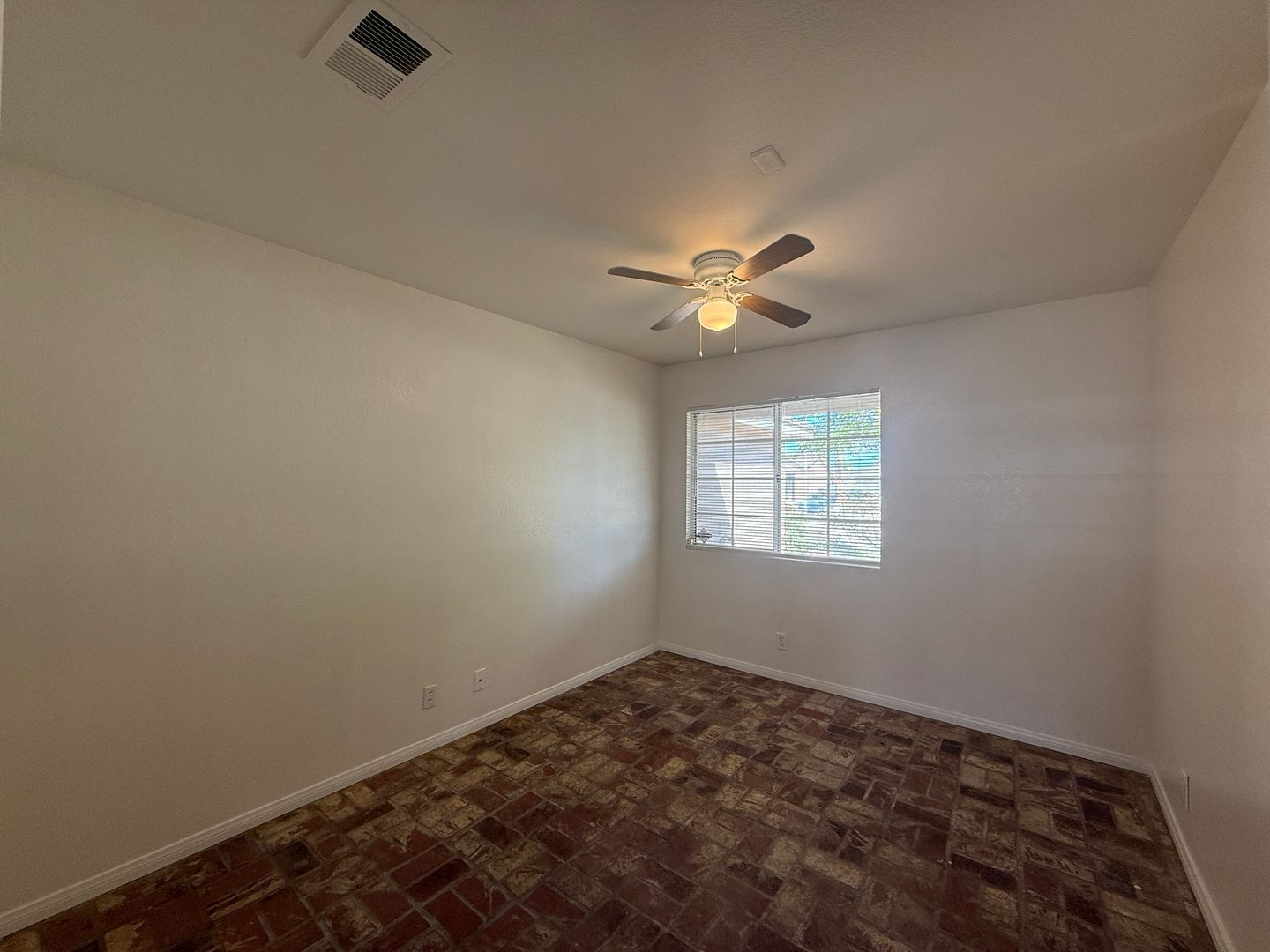 6124 Malaga Ct. - Palmdale - California - 4 bed, 2 bath rental property