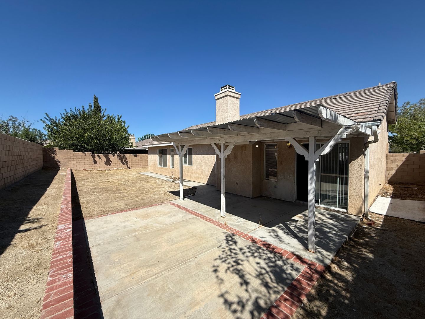 6124 Malaga Ct. - Palmdale - California - 4 bed, 2 bath rental property