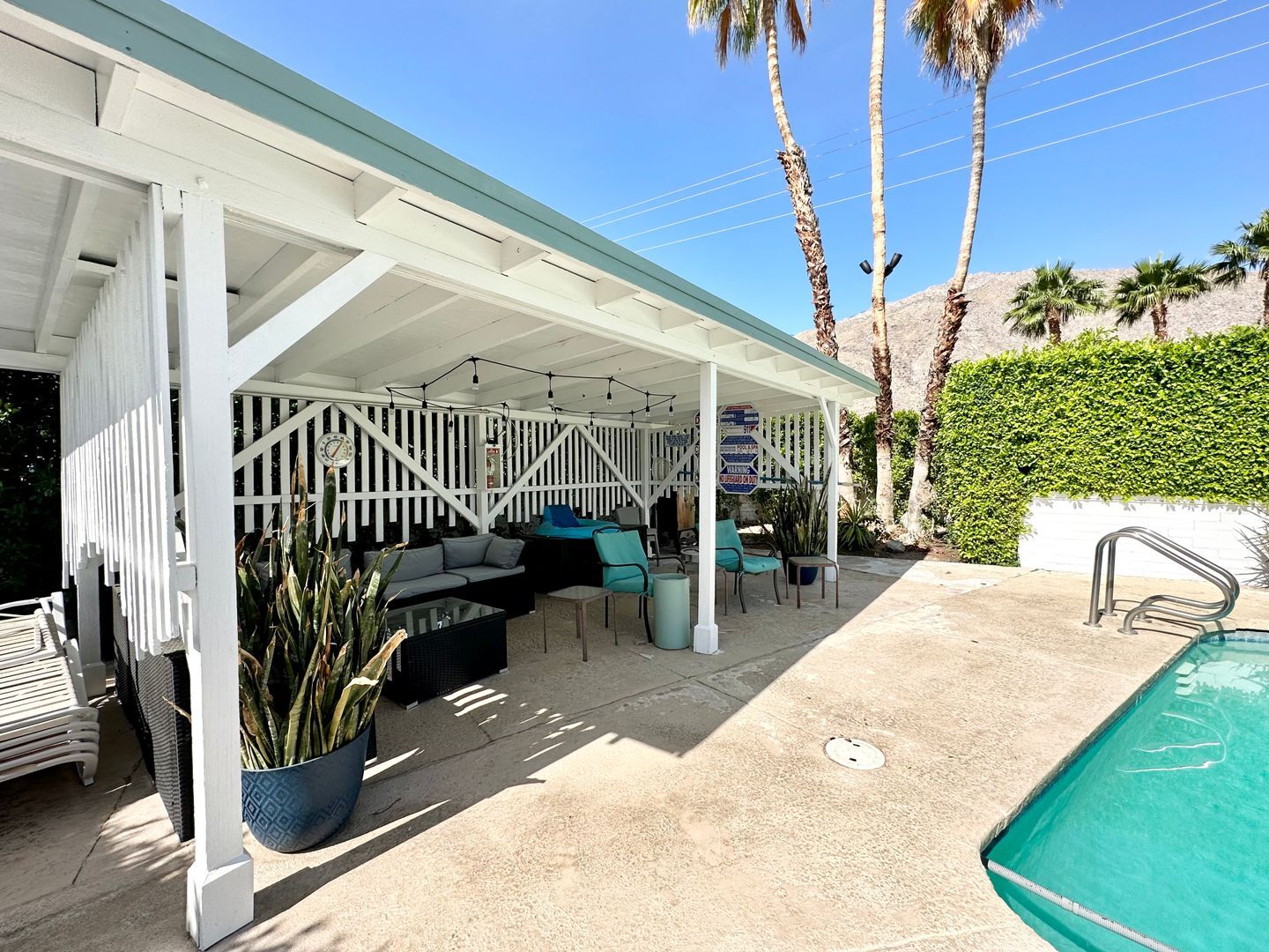 700 N Riverside Dr. - Unit 7 - Palm Springs - California - 1 bath rental property