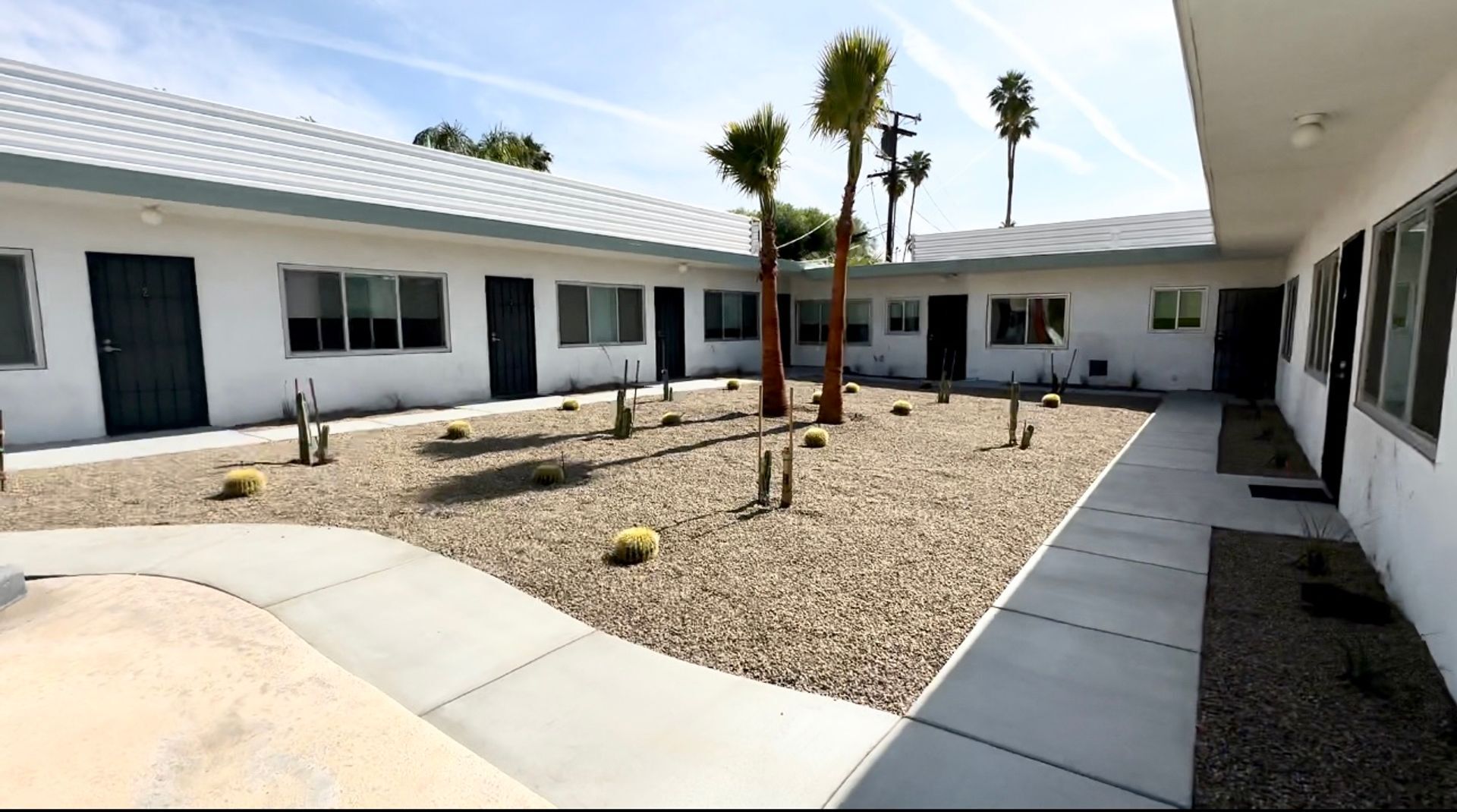 700 N Riverside Dr. - Unit 7 - Palm Springs - California - 1 bath rental property