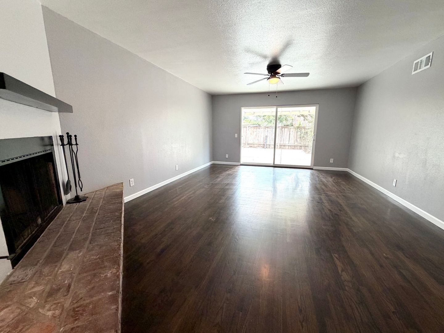 7616 Dartmoor Ave - Goleta - California - 4 bed, 2 bath rental property