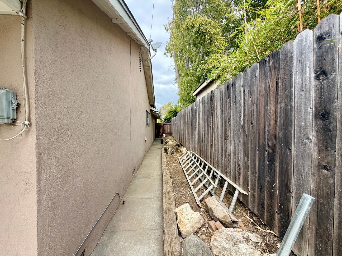 7616 Dartmoor Ave - Goleta - California - 4 bed, 2 bath rental property