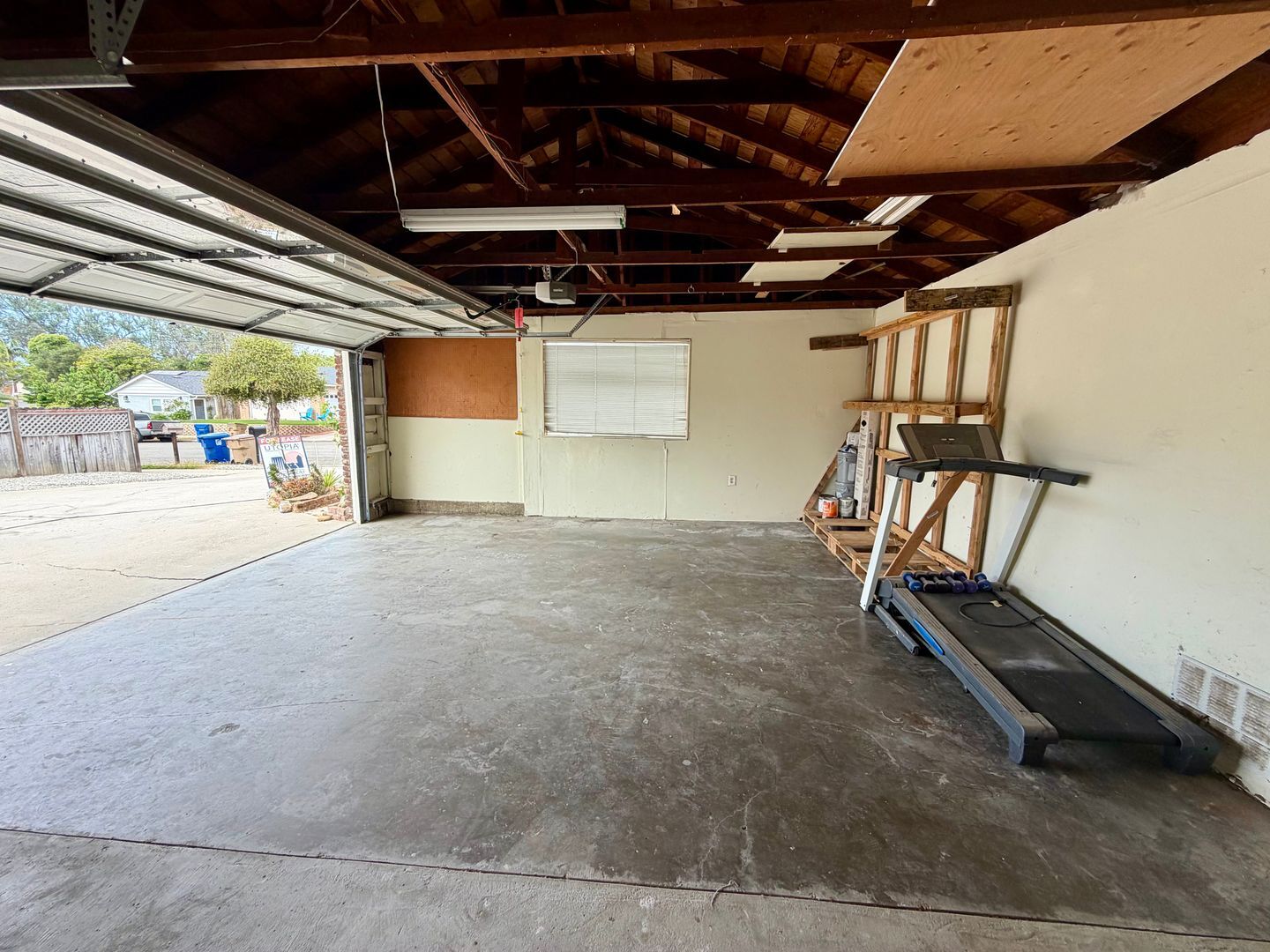 7616 Dartmoor Ave - Goleta - California - 4 bed, 2 bath rental property