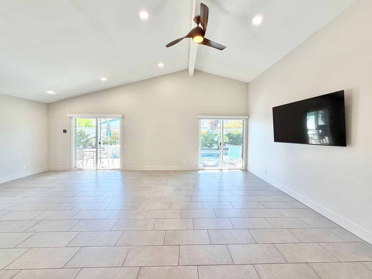 835 Nueva Vista - Palm Springs - California - 3 bed, 2 bath rental property