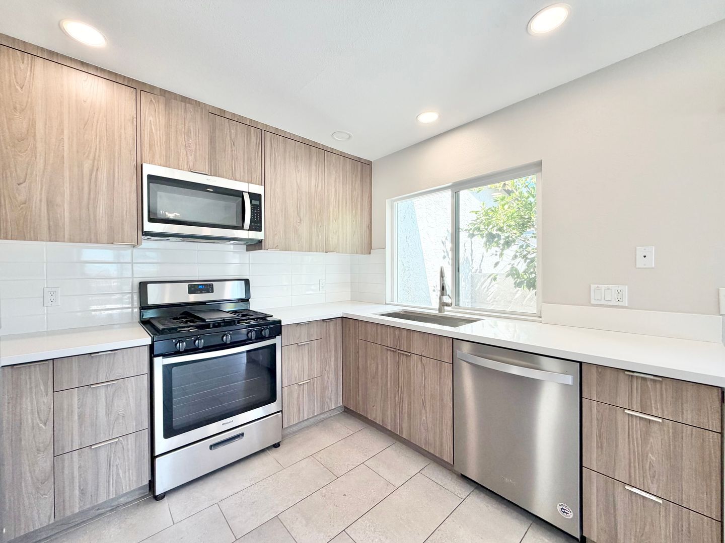 835 Nueva Vista - Palm Springs - California - 3 bed, 2 bath rental property