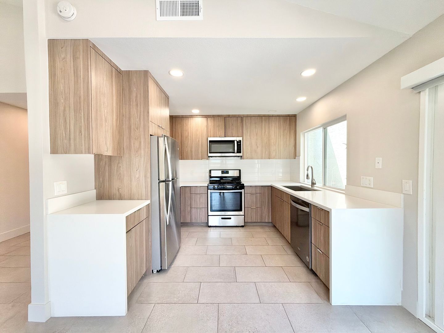835 Nueva Vista - Palm Springs - California - 3 bed, 2 bath rental property