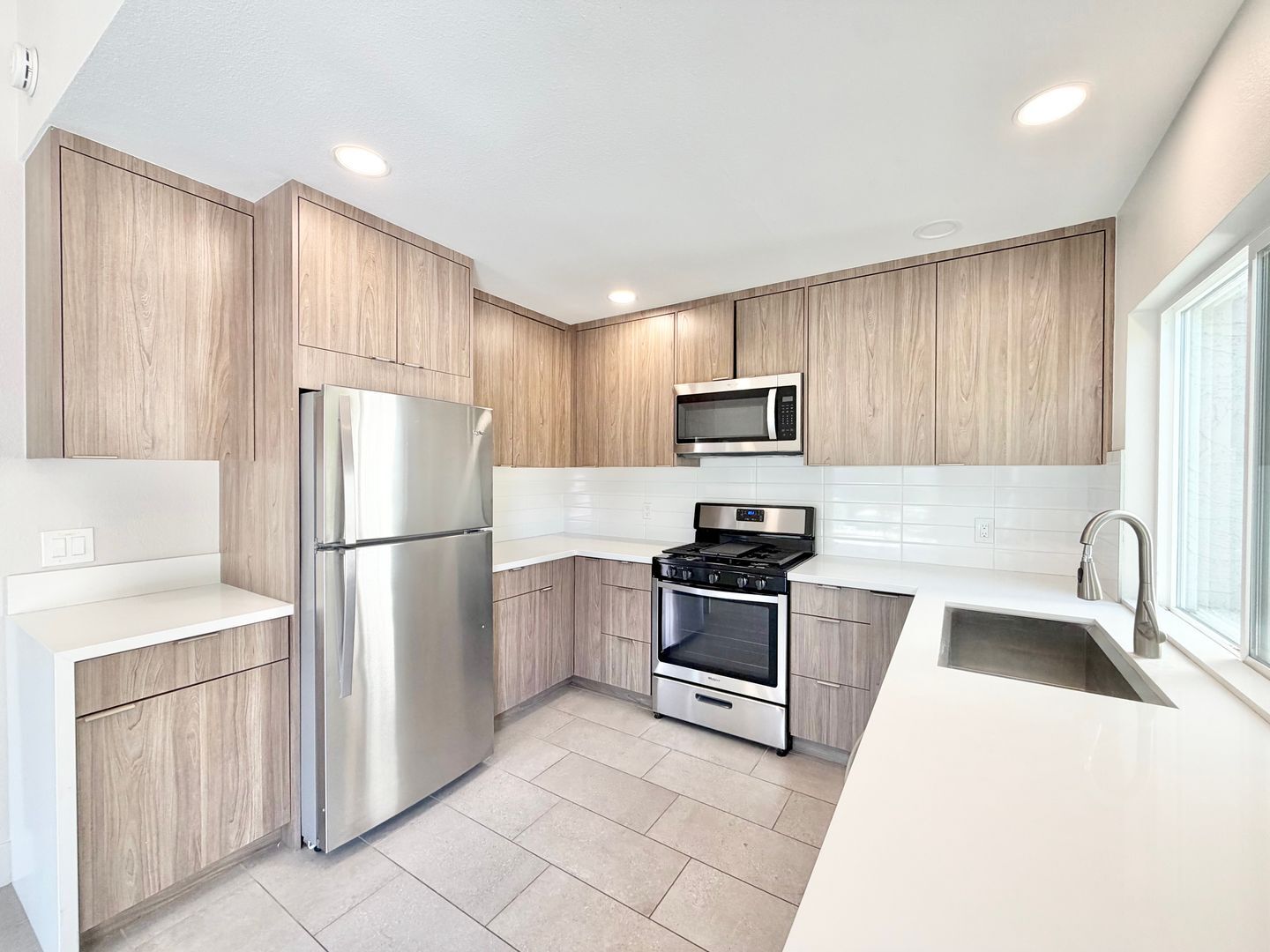 835 Nueva Vista - Palm Springs - California - 3 bed, 2 bath rental property
