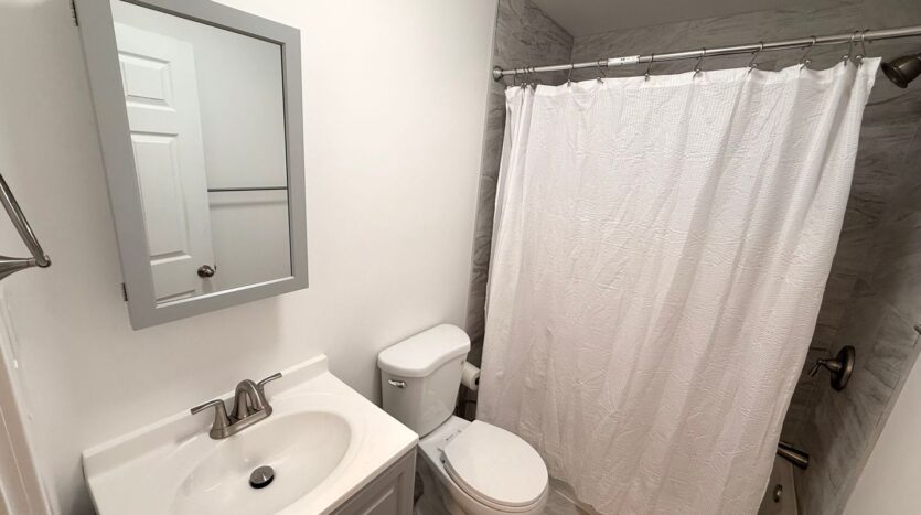 905 SW Pelton Pl - Bend - Oregon - 2 bed, 1 bath rental property