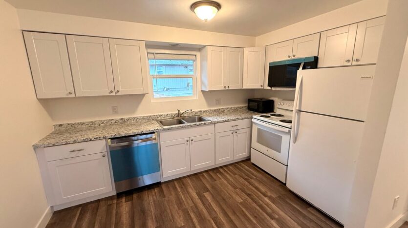 905 SW Pelton Pl - Bend - Oregon - 2 bed, 1 bath rental property