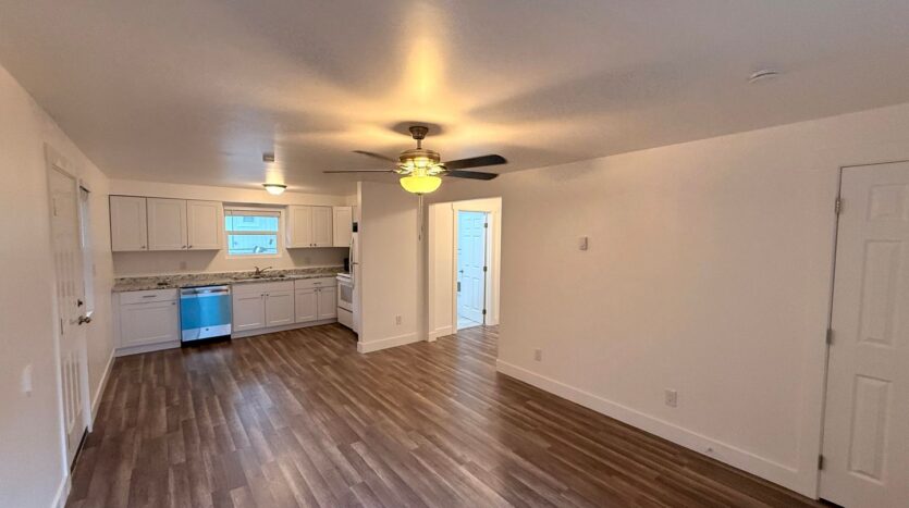 905 SW Pelton Pl - Bend - Oregon - 2 bed, 1 bath rental property