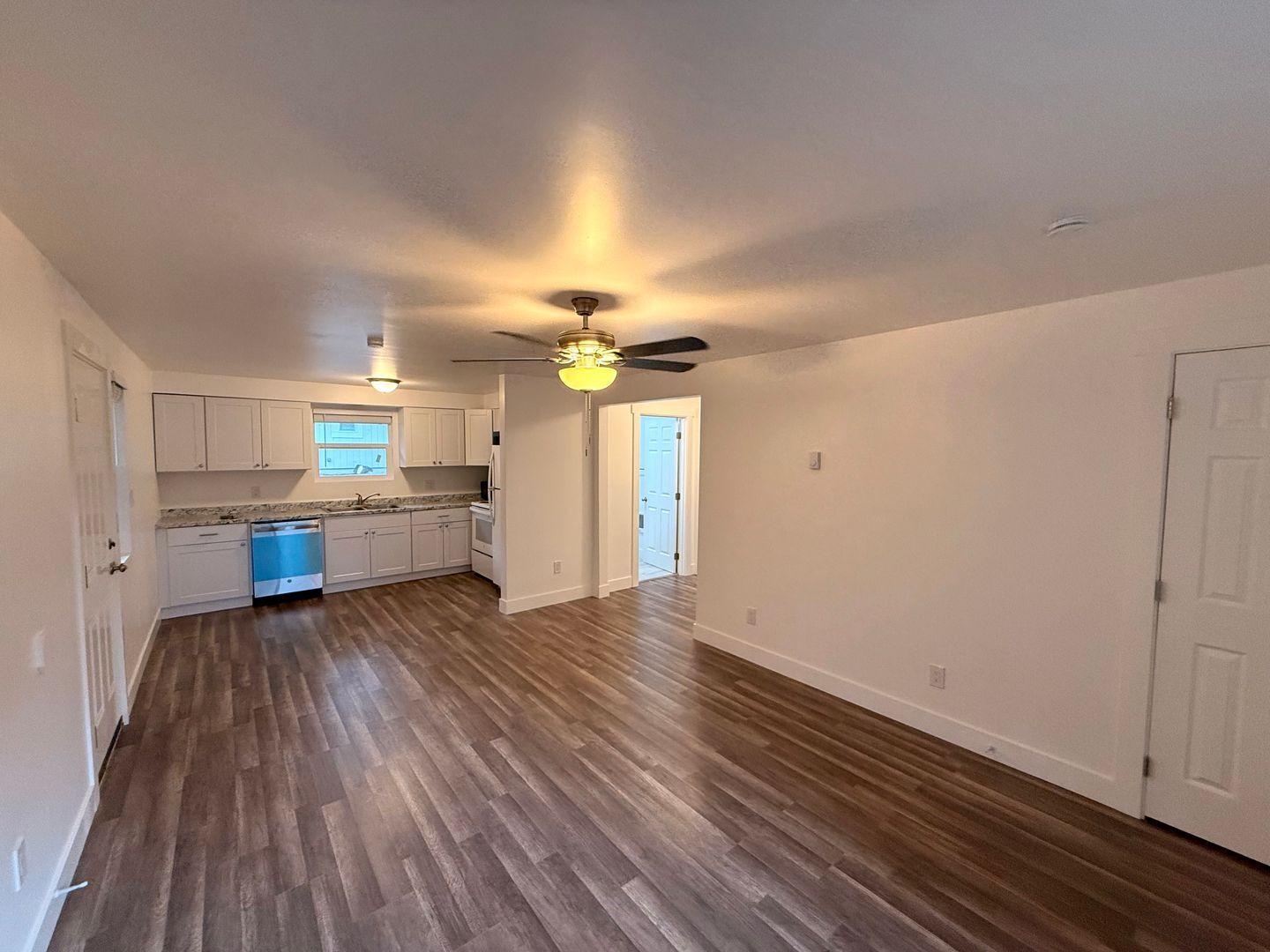 905 SW Pelton Pl - Bend - Oregon - 2 bed, 1 bath rental property