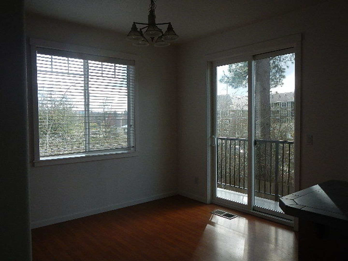 16270 SW Gage Lane - Beaverton - Oregon - 3 bed, 2.5 bath rental property