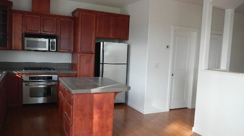 16270 SW Gage Lane - Beaverton - Oregon - 3 bed, 2.5 bath rental property