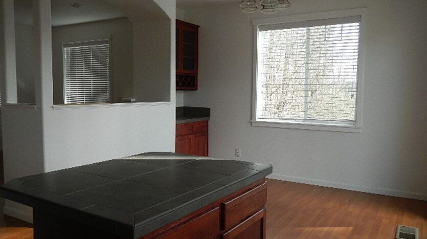 16270 SW Gage Lane - Beaverton - Oregon - 3 bed, 2.5 bath rental property