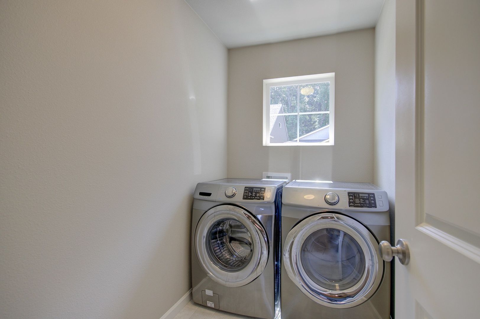 17045 NW Antonio Street - Portland - Oregon - 6 bed, 3.5 bath rental property