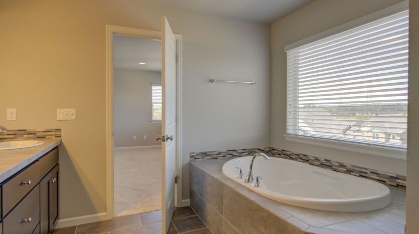 17045 NW Antonio Street - Portland - Oregon - 6 bed, 3.5 bath rental property